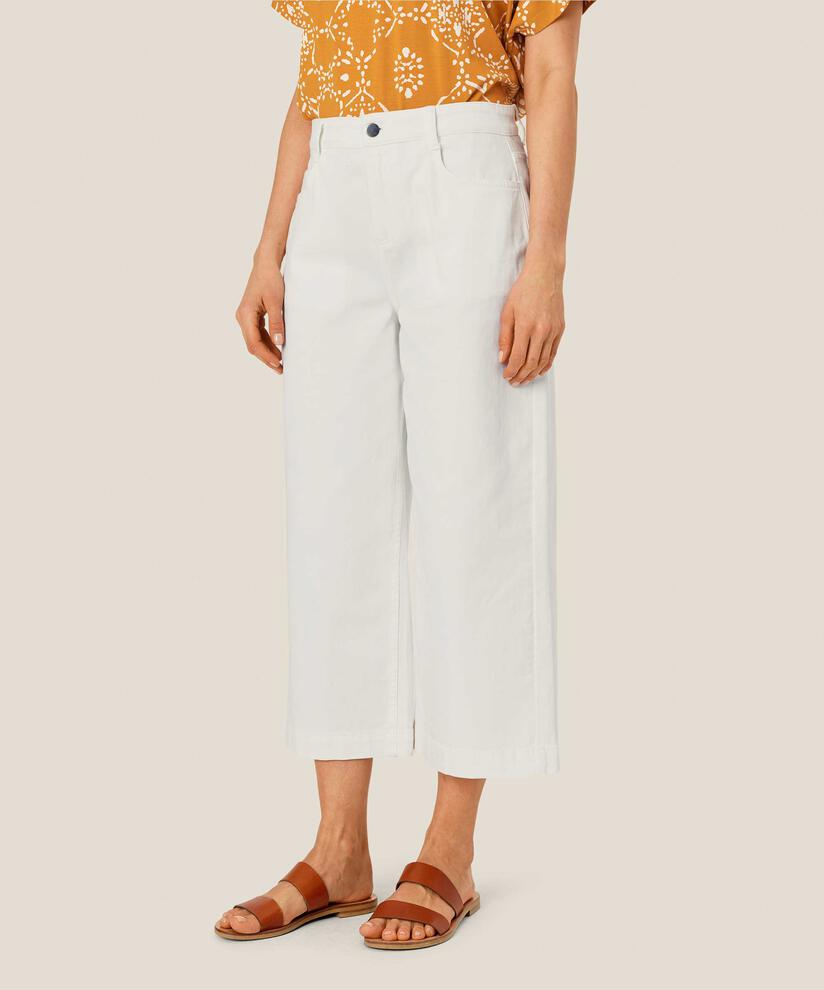 Verkürzte Jeanshose mit weitem Bein, White
